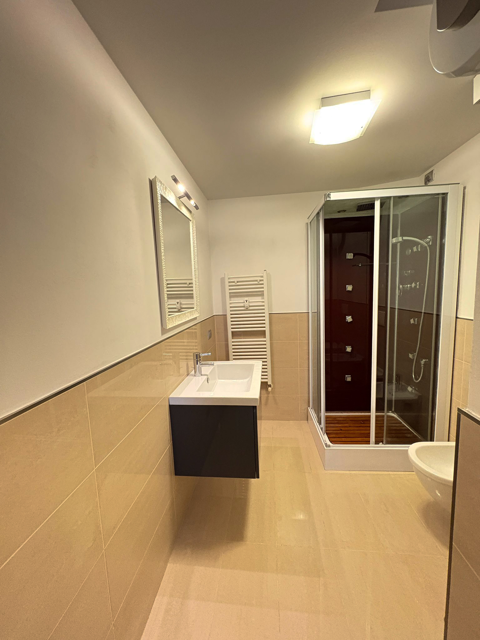 via-Francesco-Berni-9-Valverde-Verona_bagno_03
