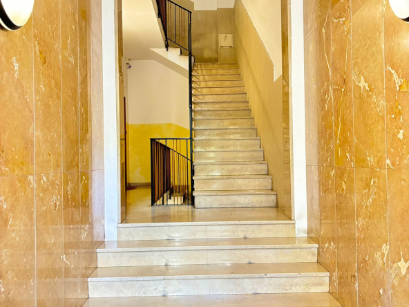quadrilocale-via-Farinata-degli-uberti-tolosetto-9-borgo-trento-verona-entrata-01