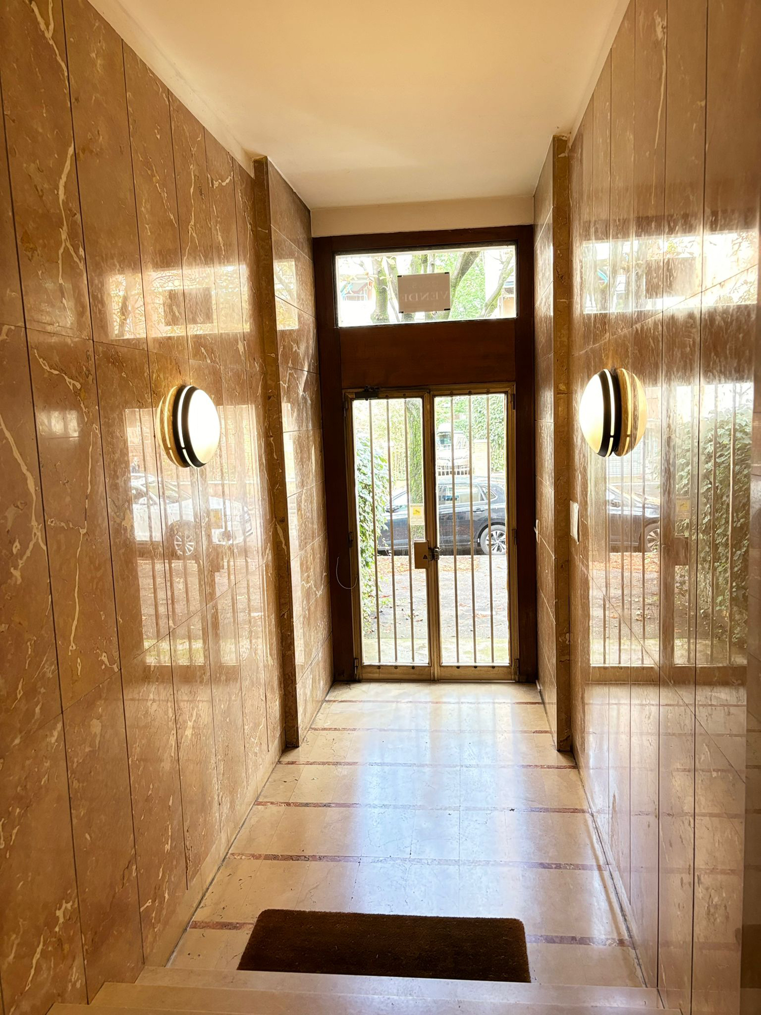 quadrilocale-via-Farinata-degli-uberti-tolosetto-9-borgo-trento-verona-entrata-04